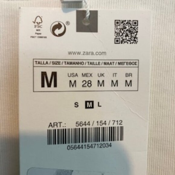 NWT Zara white scoop neck Tee with embellished sleeves Size Medium - Picture 4 of 6